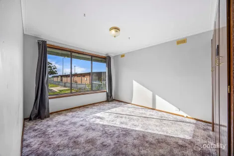 Property photo of 16 Bruce Drive Sebastopol VIC 3356