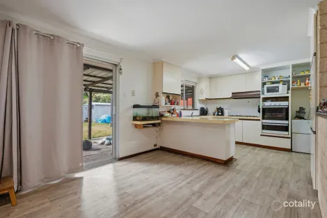 Property photo of 38 Nyabing Way Withers WA 6230