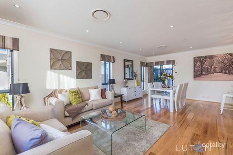 Property photo of 32 Oodgeroo Avenue Franklin ACT 2913