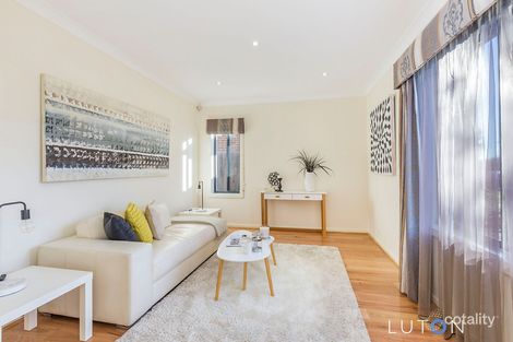 Property photo of 32 Oodgeroo Avenue Franklin ACT 2913