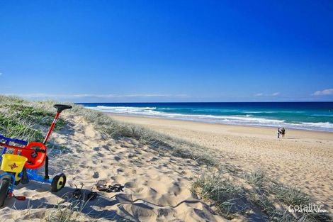Property photo of 80 Lapoinya Crescent Warana QLD 4575