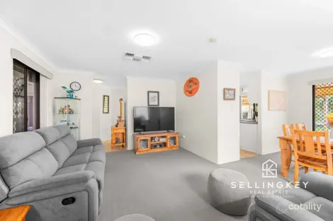 Property photo of 17 Chivalry Way Thornlie WA 6108
