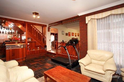 Property photo of 2 Rotoroa Court Taylors Lakes VIC 3038