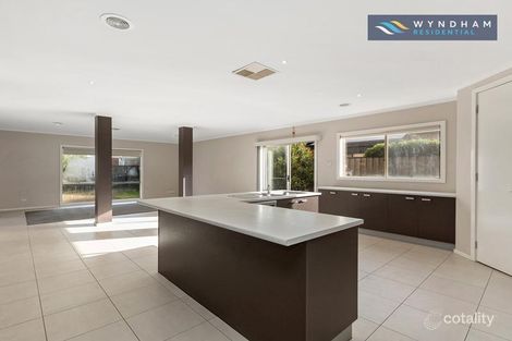 Property photo of 11 Penrose Promenade Tarneit VIC 3029