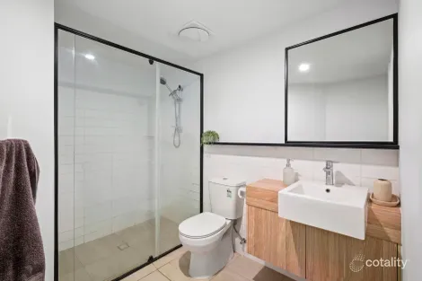 Property photo of 208/283 Logan Road Stones Corner QLD 4120