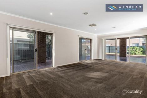 Property photo of 11 Penrose Promenade Tarneit VIC 3029