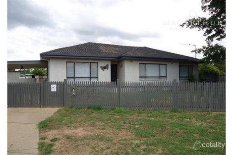 32 Anne St, Tolland, NSW 2650