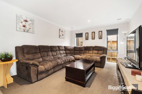 Property photo of 6 Blackledge Drive Cranbourne East VIC 3977