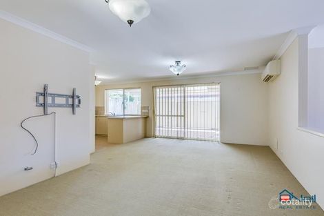 Property photo of 2/59 Third Avenue Kelmscott WA 6111
