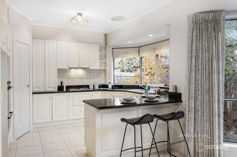 Property photo of 2/22 The Highway Mount Waverley VIC 3149