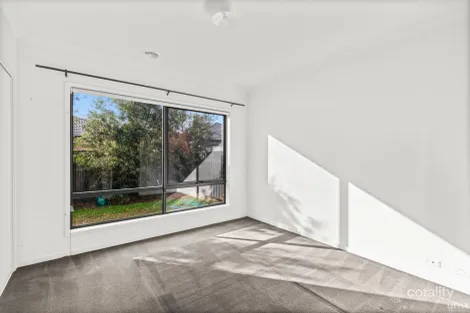 Property photo of 8 Mulgra View Tarneit VIC 3029