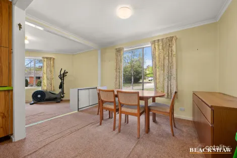 Property photo of 4 Blake Place Mawson ACT 2607