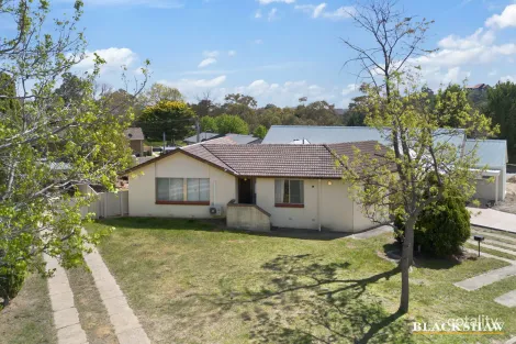 Property photo of 4 Blake Place Mawson ACT 2607