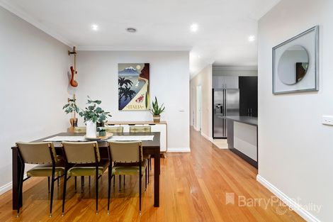 Property photo of 2/15 Richards Avenue Watsonia VIC 3087