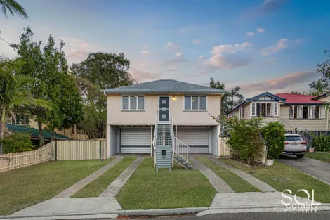 44 OLIVE ST, NUNDAH, QLD 4012
