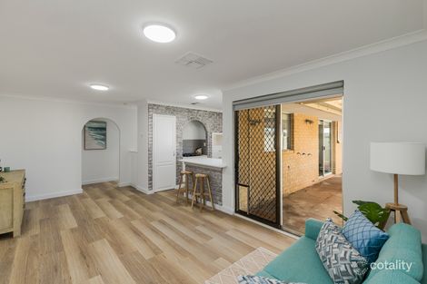 Property photo of 28 Frome Way Cooloongup WA 6168