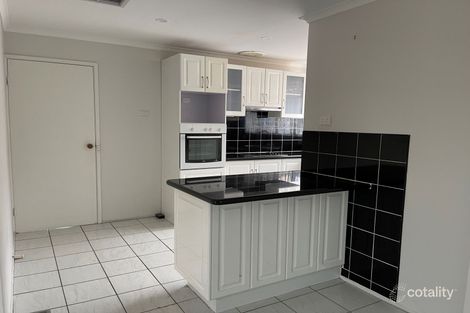 37 Fenfield St, Cranbourne, VIC 3977