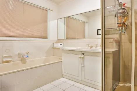 Property photo of 3 Teleki Drive Irymple VIC 3498