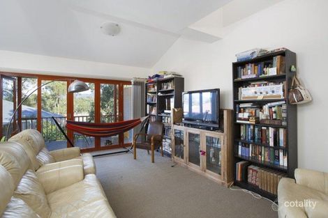 Property photo of 11 Hermitage Place Dapto NSW 2530