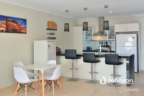 2/5 Phoenix Ct, Churchill, QLD 4305