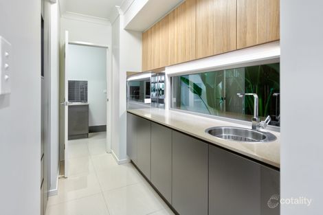 Property photo of 100 North Quay Circuit Hope Island QLD 4212