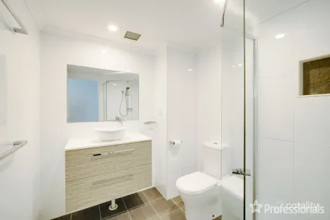 Property photo of 15/91-95 John Whiteway Drive Gosford NSW 2250