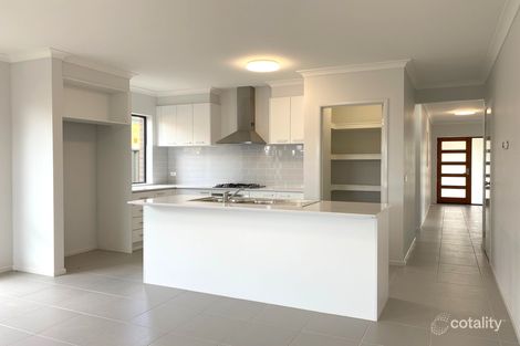 Property photo of 16 Sahlia Avenue Kalkallo VIC 3064