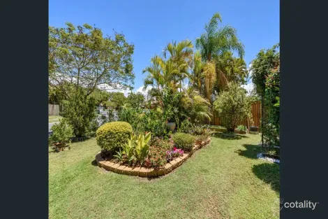 Property photo of 1/18 Kenny Drive Labrador QLD 4215