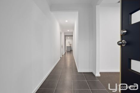 Property photo of 15 Coorabin Way Werribee VIC 3030