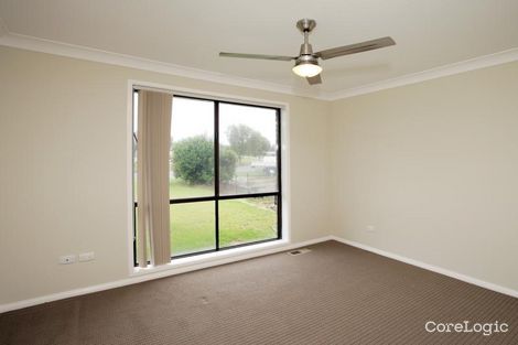 Property photo of 6 Naretha Street Glenfield Park NSW 2650
