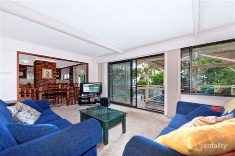 Property photo of 15 Ocean View Parade Caves Beach NSW 2281