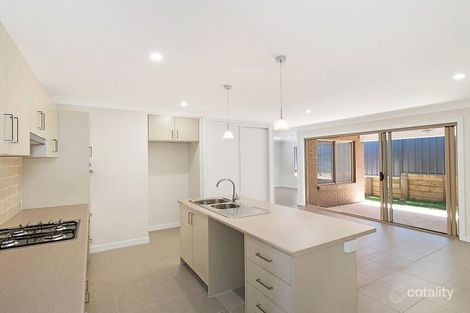 2/28 Young St, Petrie, QLD 4502