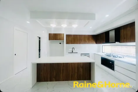 Property photo of 8 Fluorite Street Mickleham VIC 3064