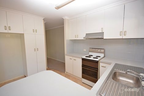 Property photo of 5 Bennett Court Griffith NSW 2680