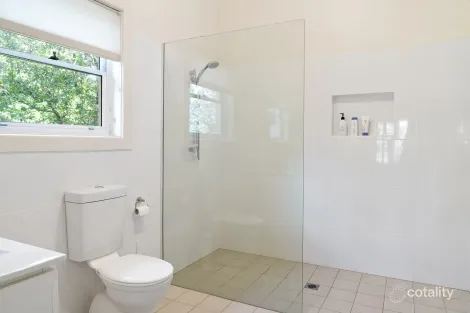 Property photo of 18 Robert Hoddle Grove Bombira NSW 2850