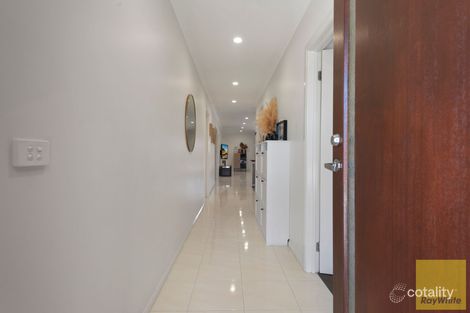 Property photo of 14 Chaucer Crescent Truganina VIC 3029