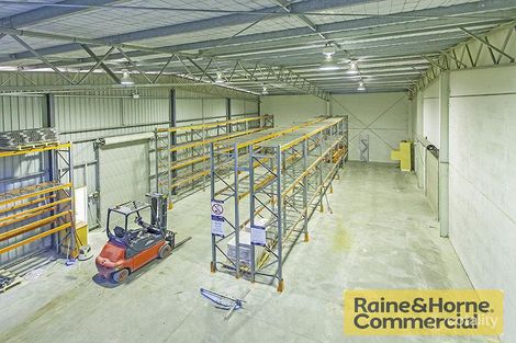 114 Gympie Rd, Strathpine, QLD 4500