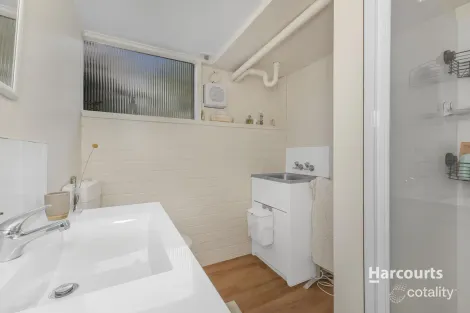 Property photo of 19 Futuna Avenue Park Grove TAS 7320