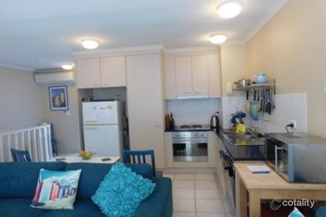 Property photo of 6/89A Bay Terrace Wynnum QLD 4178