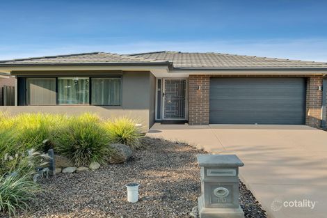 Property photo of 10 Bindarri Road Manor Lakes VIC 3024