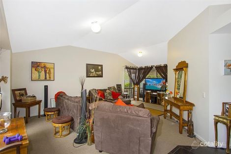 Property photo of 27 Kinsey Crescent Chittaway Bay NSW 2261