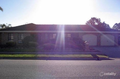 37 Heysen Cres, West Lakes Shore, SA 5020