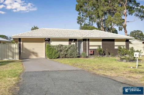 30 Tooting St, Beckenham, WA 6107