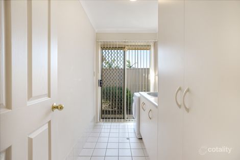 Property photo of 17 Mountain Ash Court Hackham SA 5163