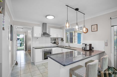 Property photo of 2 Elizabeth Place Brighton QLD 4017