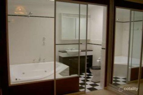 Property photo of 16 Mathieson Crescent Weetangera ACT 2614