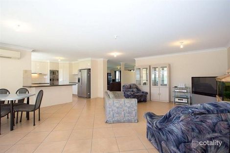 Property photo of 40 Mossman Way Sandstone Point QLD 4511