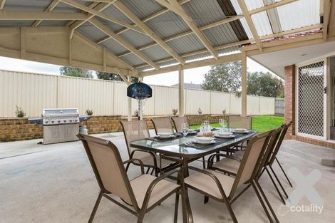 Property photo of 11 Mitchell Court Berwick VIC 3806