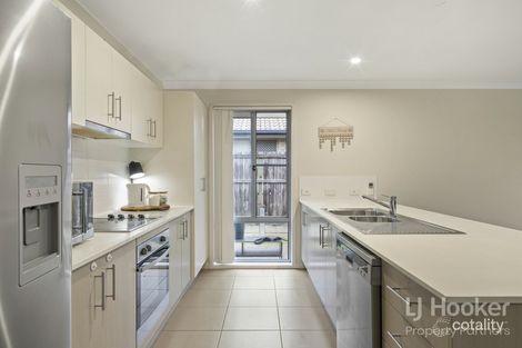 Property photo of 1 Surwold Way Loganlea QLD 4131