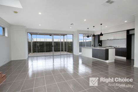 Property photo of 73 Shallows Drive Shell Cove NSW 2529
